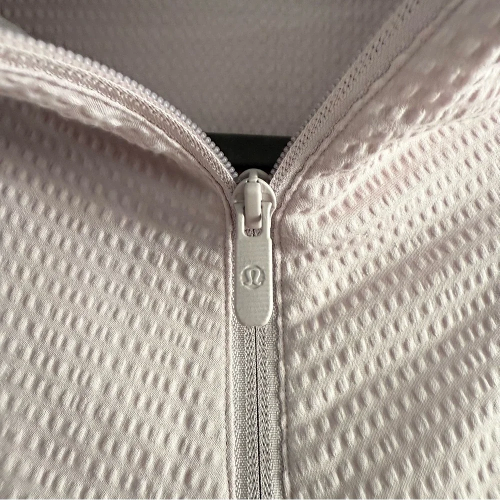 Lululemon‎ Pack Light Pullover Porcelain Pink Size 6